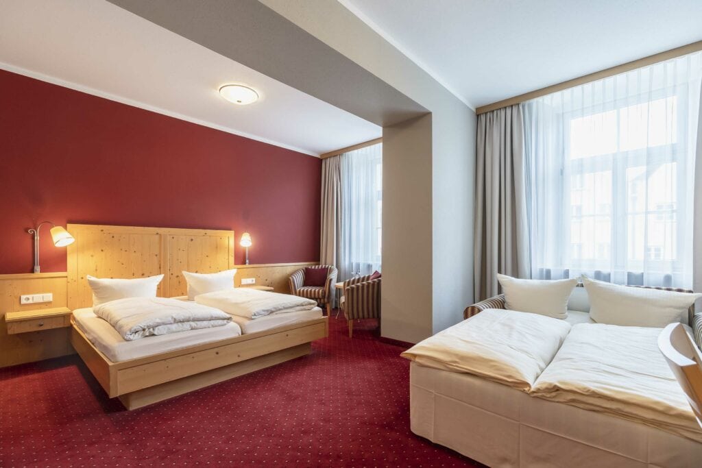 Hotel Vollmann Weilheim Three And Four-Bed Rooms